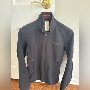 Men’s Size Small Patagonia Black Full-Zip Jacket with Zip Pockets